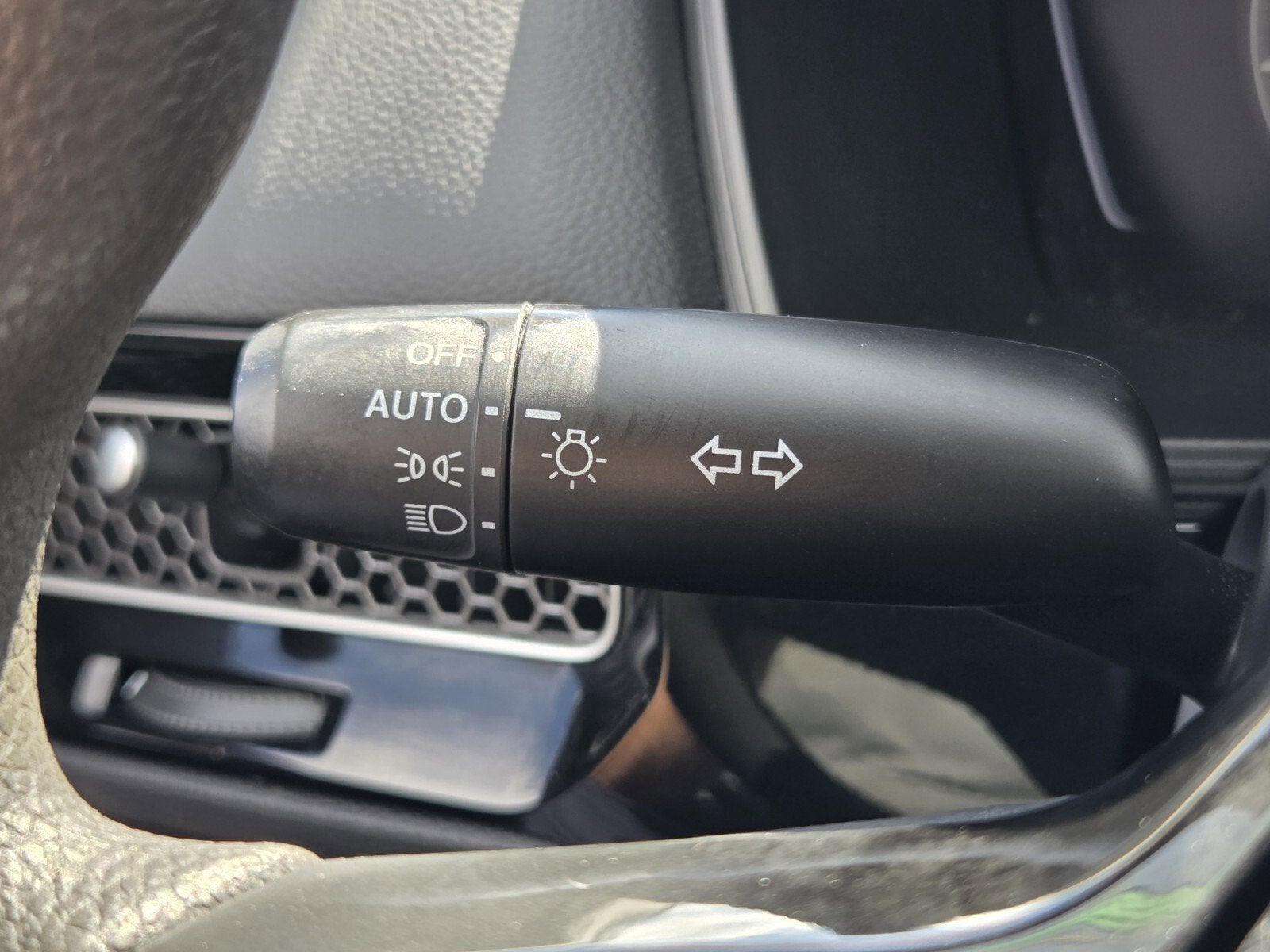 2023 Honda Civic Hatchback LX