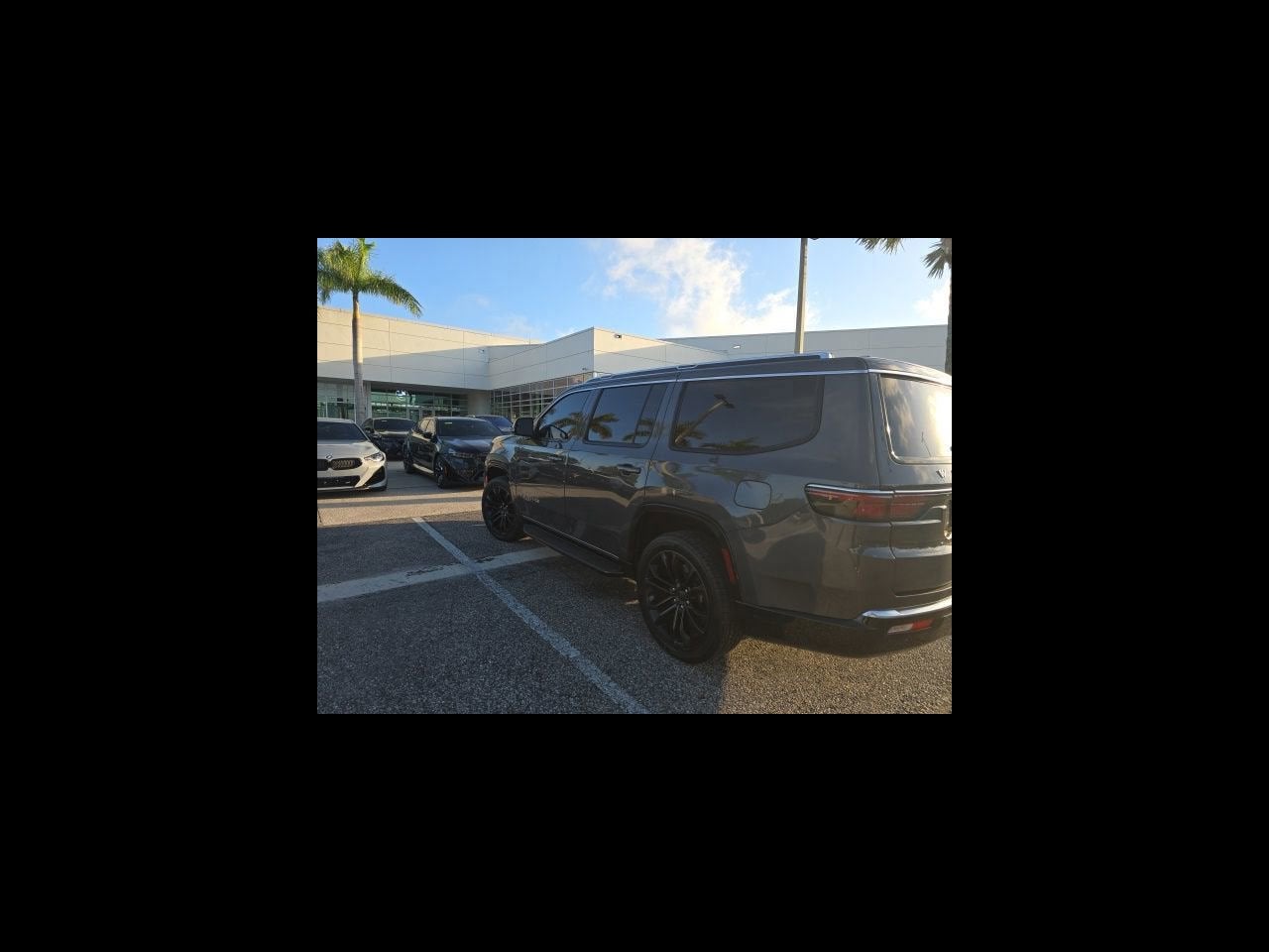2022 Jeep Wagoneer Series III