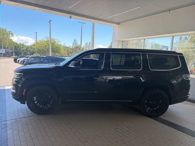 2024 Jeep Grand Wagoneer Base