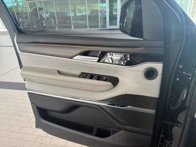 2024 Jeep Grand Wagoneer Base