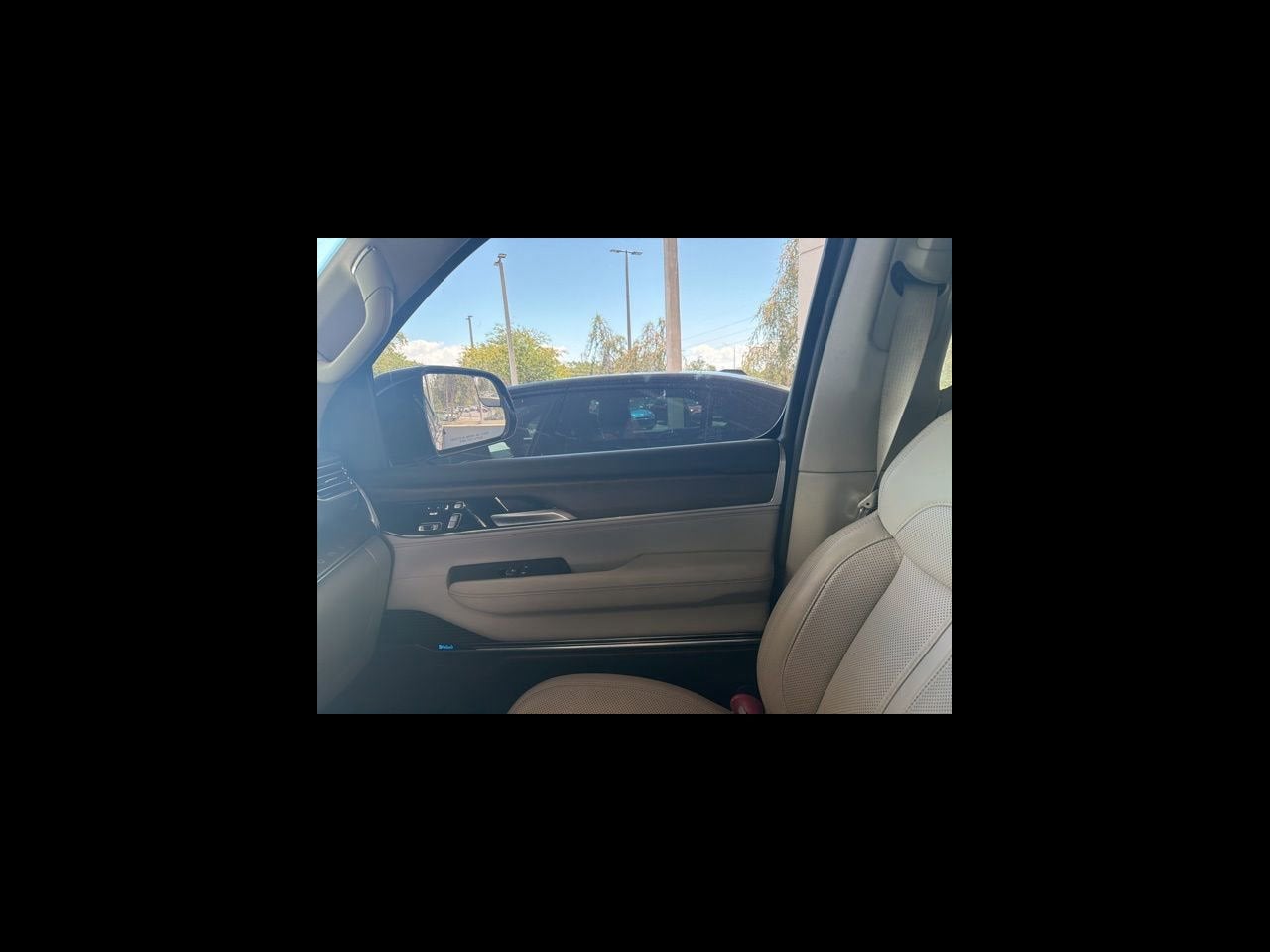 2024 Jeep Grand Wagoneer Base