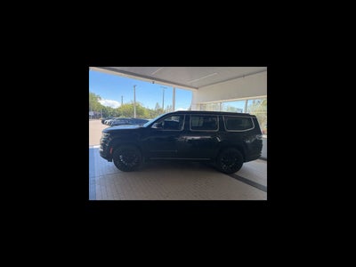 2024 Jeep Grand Wagoneer Base