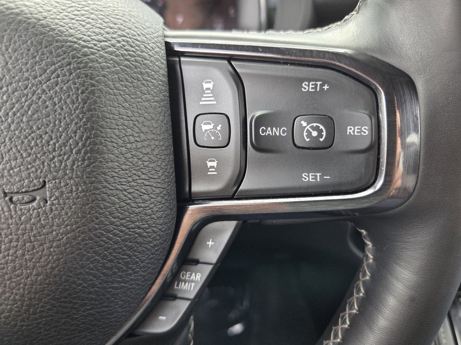 2023 RAM 1500 Limited