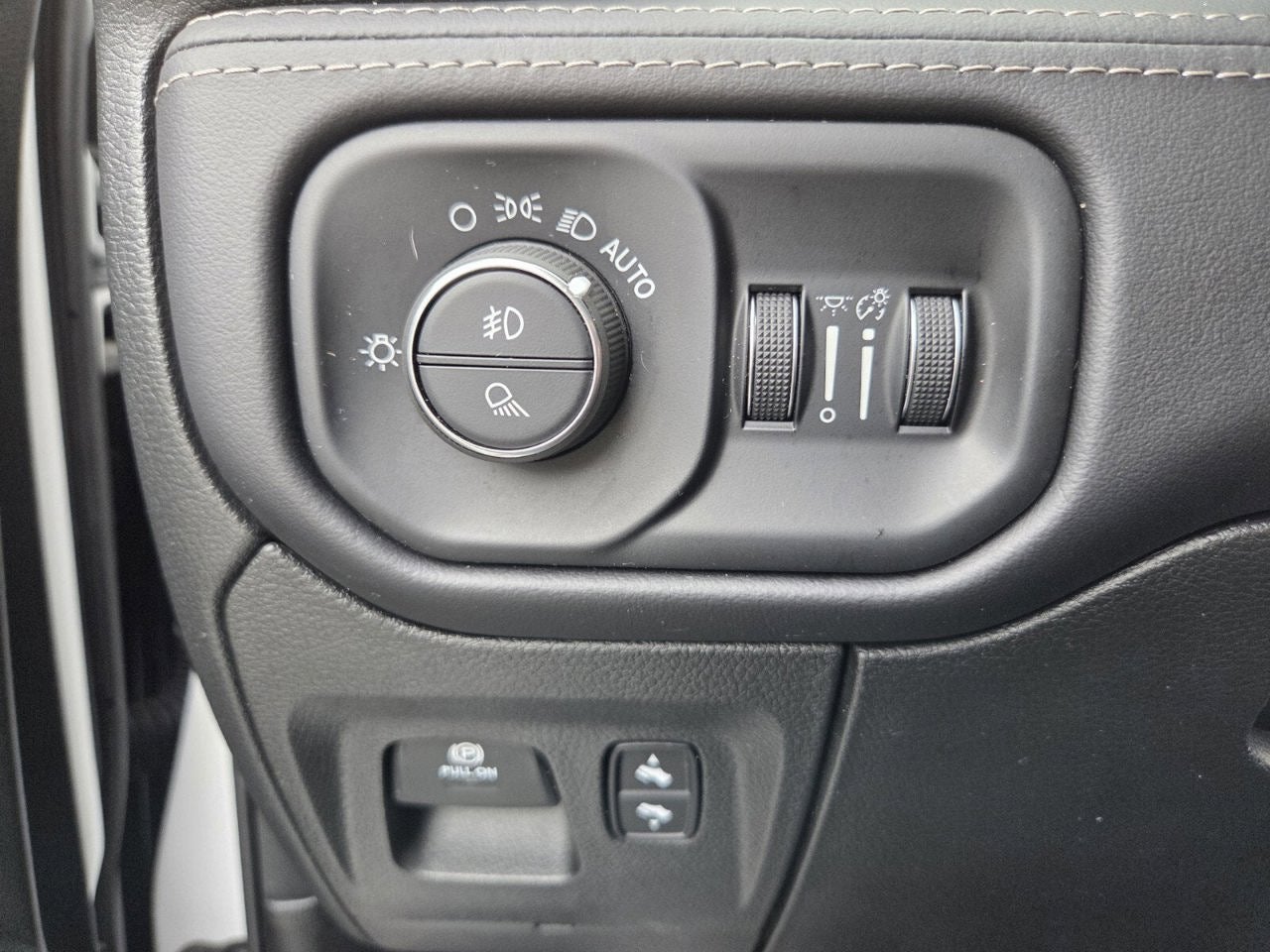 2023 RAM 1500 Limited