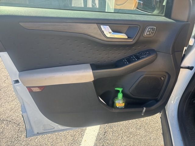 2020 Ford Escape Titanium Hybrid