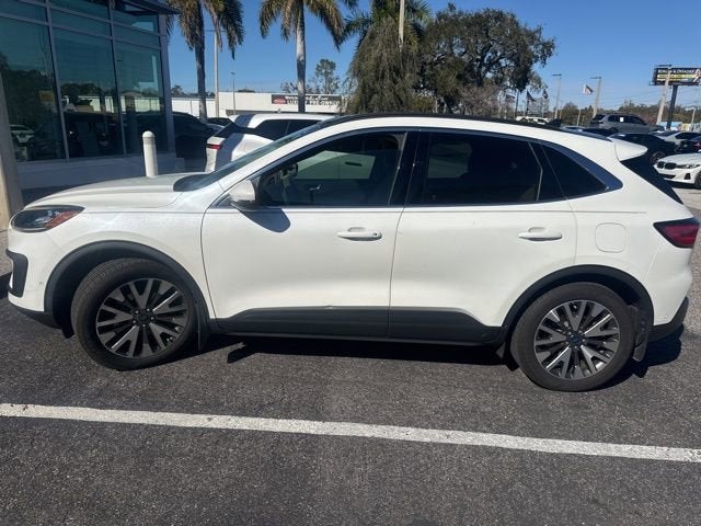 2020 Ford Escape Titanium Hybrid