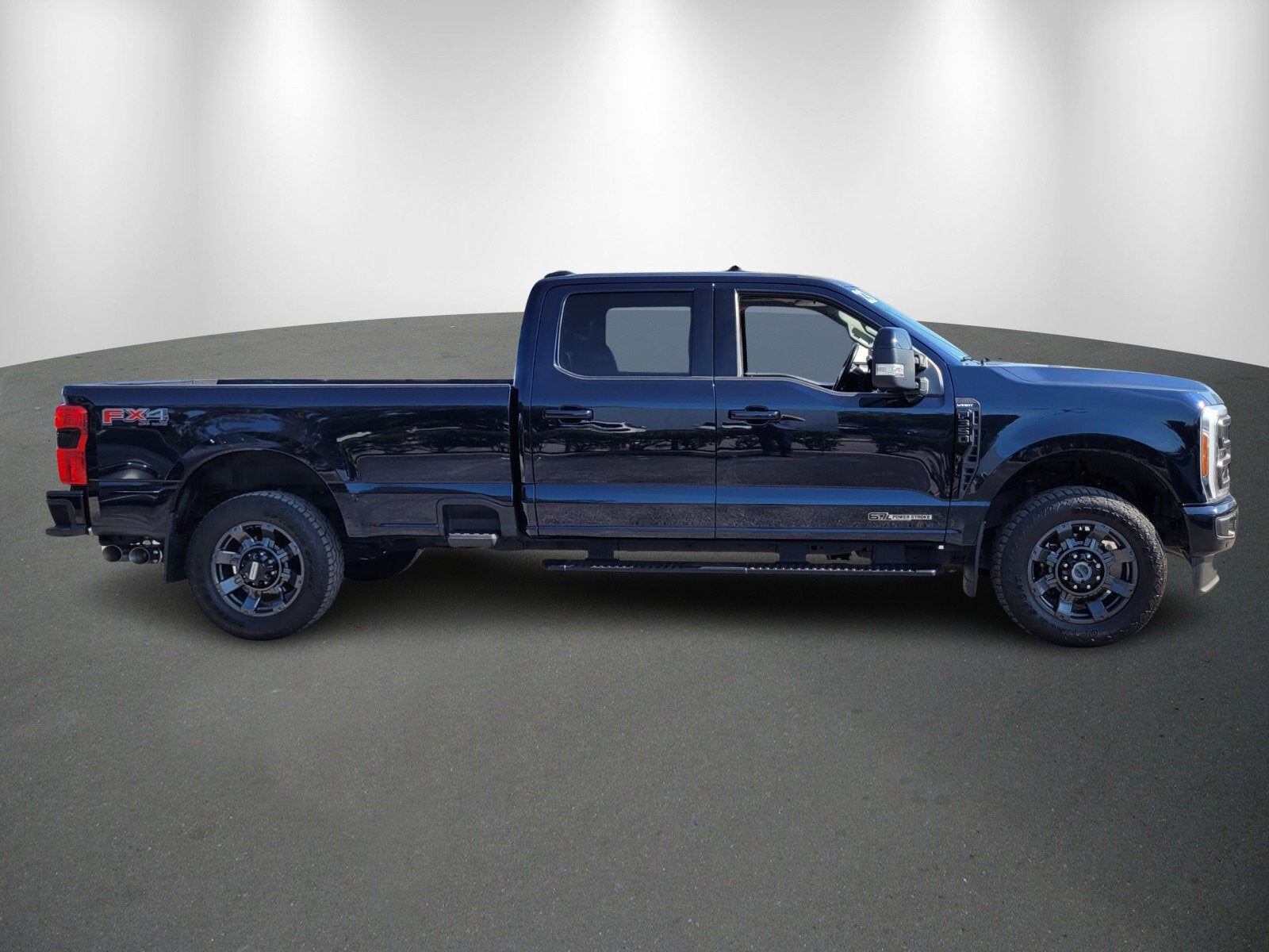 2023 Ford Super Duty F-350 SRW LARIAT