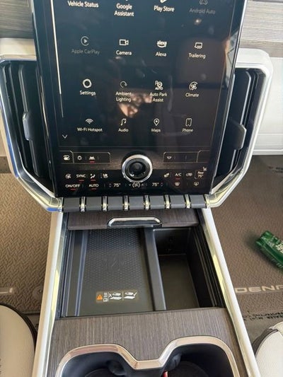2024 GMC Acadia AWD Denali