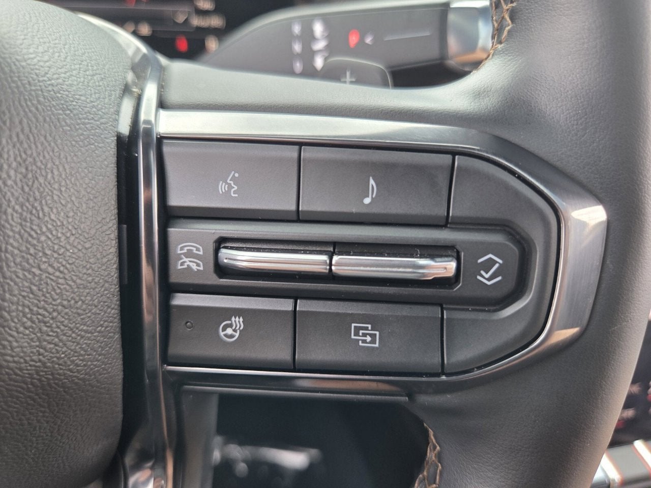 2025 GMC Yukon AT4