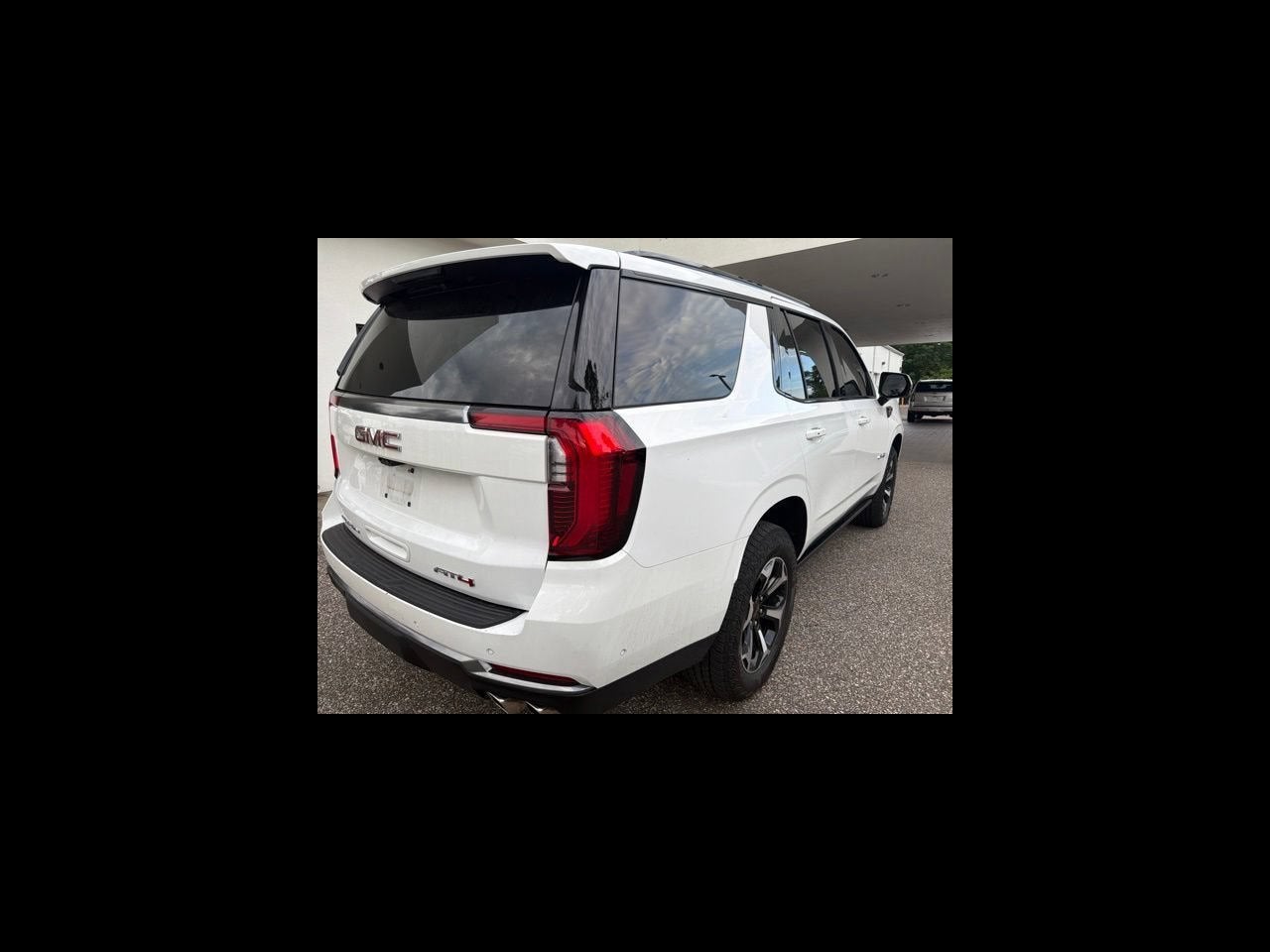 2025 GMC Yukon AT4