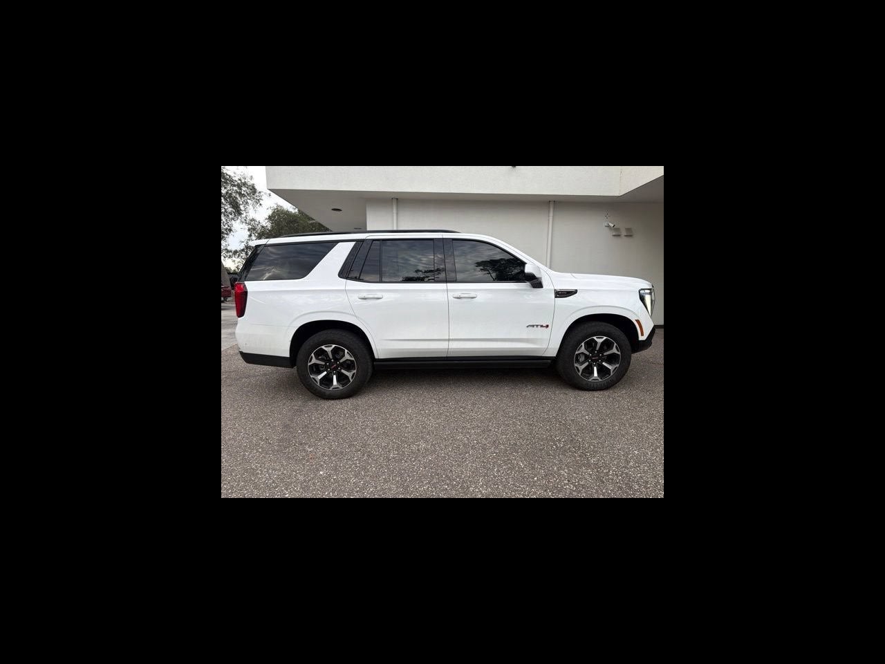2025 GMC Yukon AT4