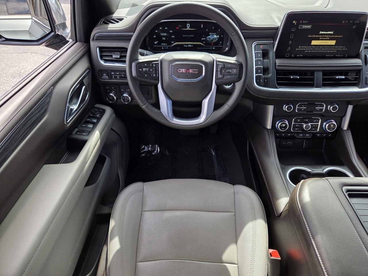 2024 GMC Yukon XL SLT