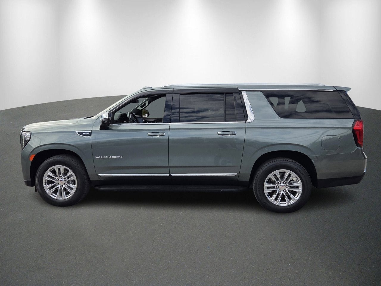 2024 GMC Yukon XL SLT