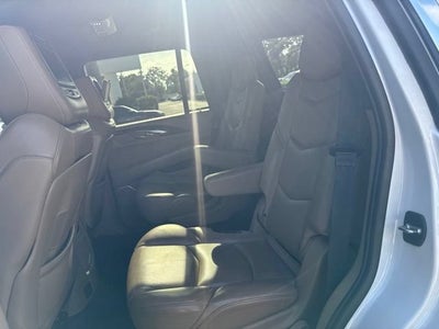 2019 Cadillac Escalade Platinum