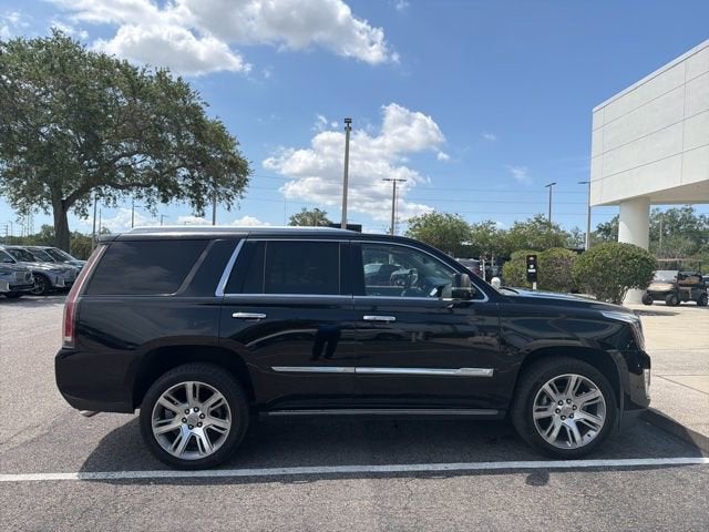 2017 Cadillac Escalade Premium Luxury