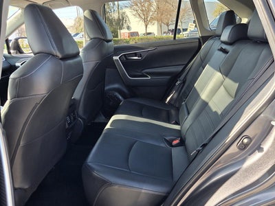 2020 Toyota RAV4 XLE Premium