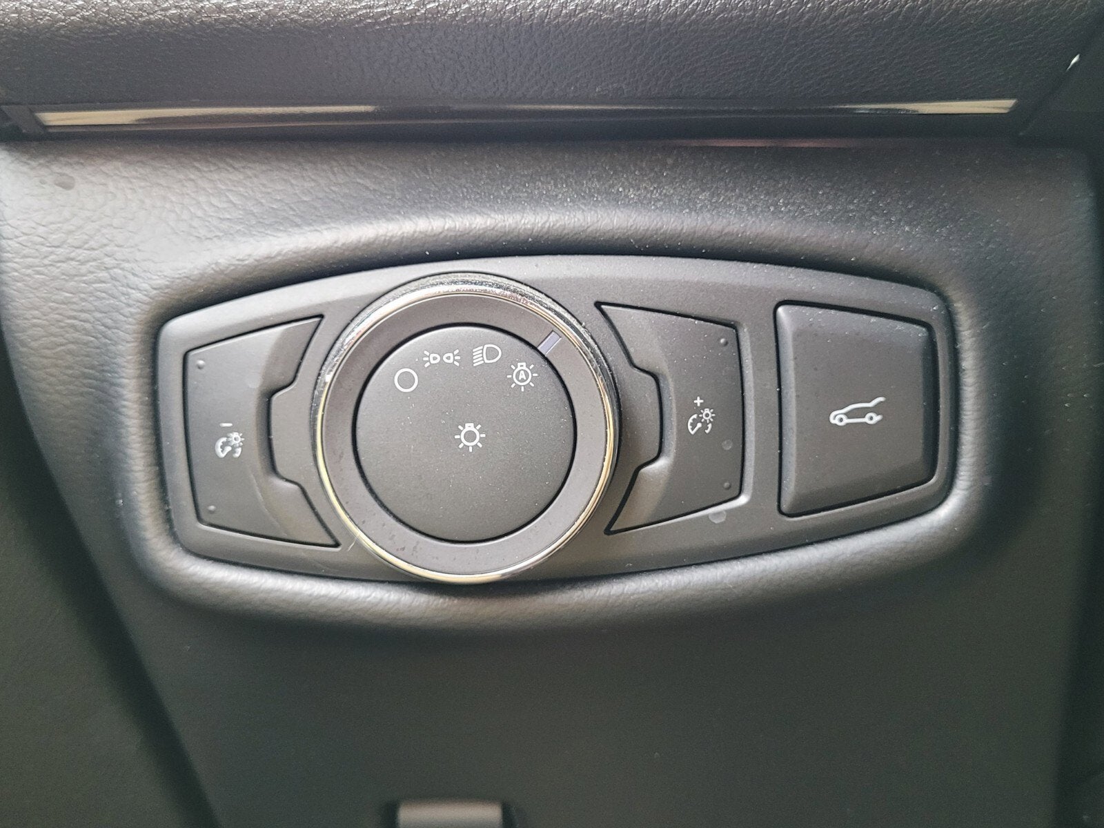 2015 Lincoln MKZ Base