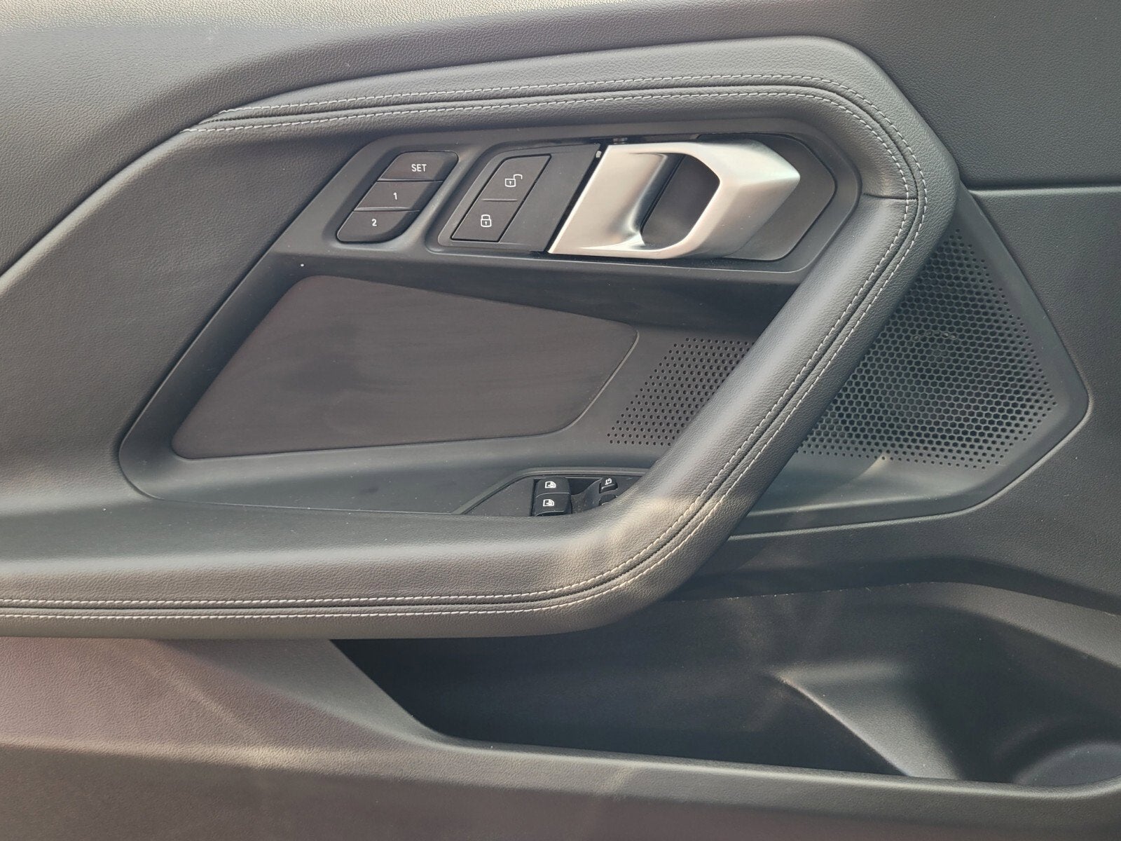 2025 BMW 2 Series 230i