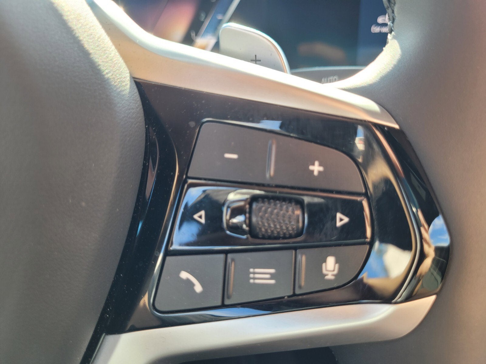 2025 BMW 2 Series 230i