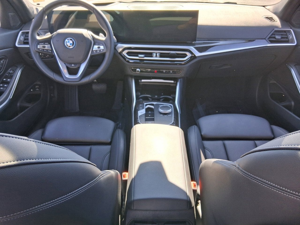 2023 BMW 3 Series 330e xDrive