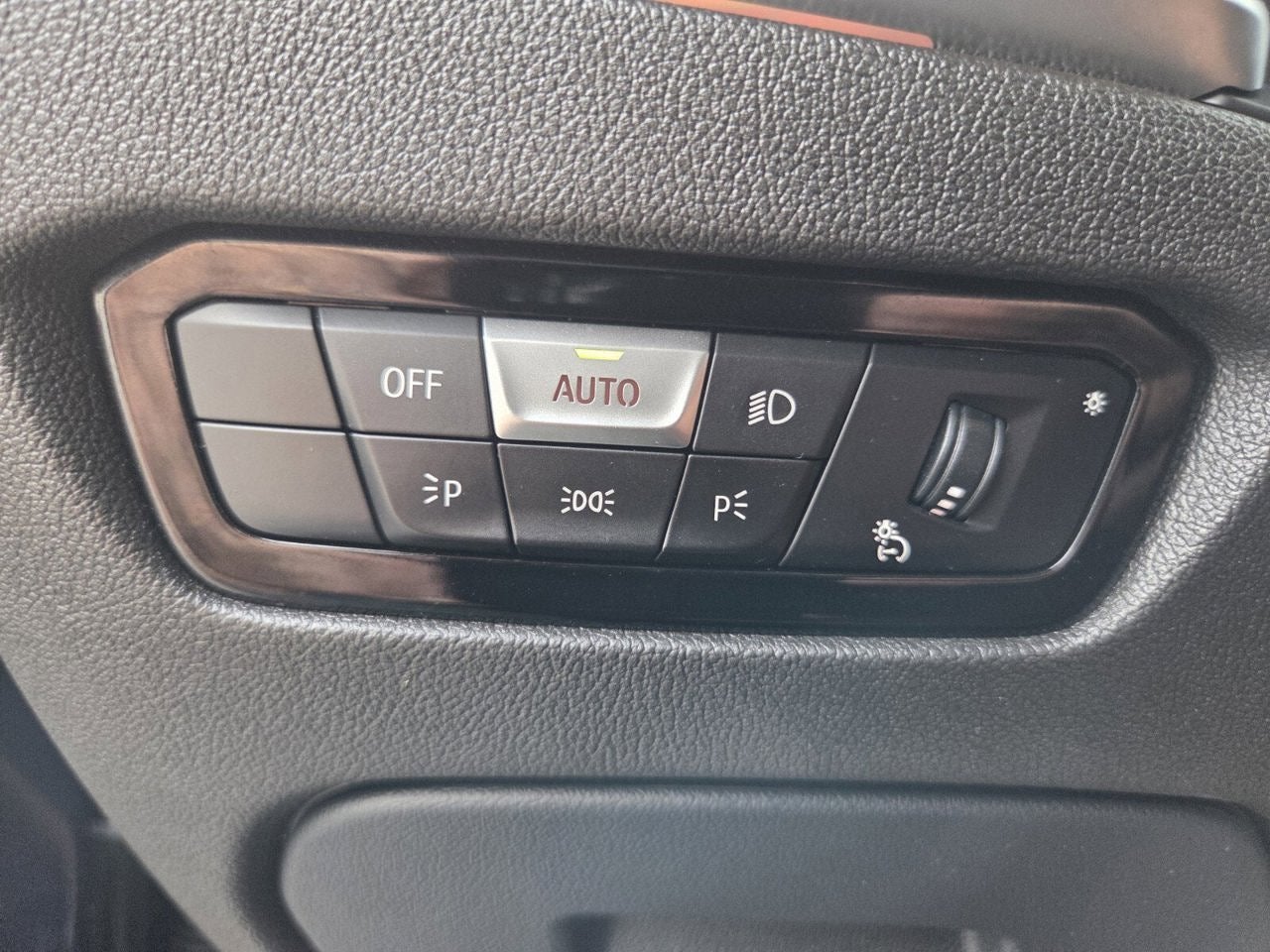 2020 BMW 3 Series 330i xDrive