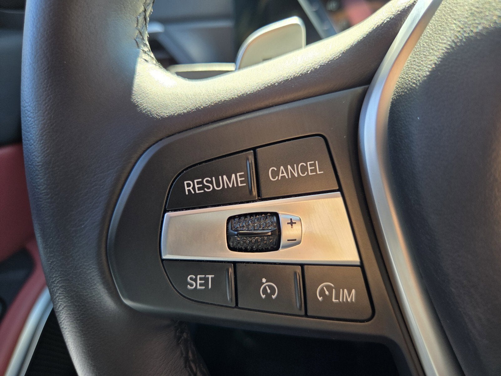 2024 BMW 3 Series 330i