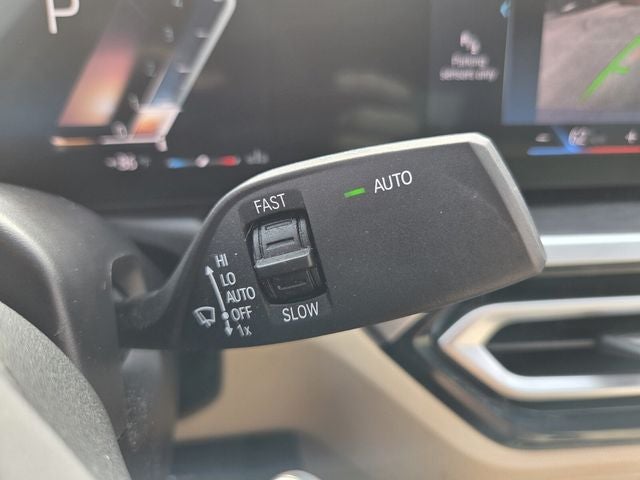 2023 BMW 3 Series 330i