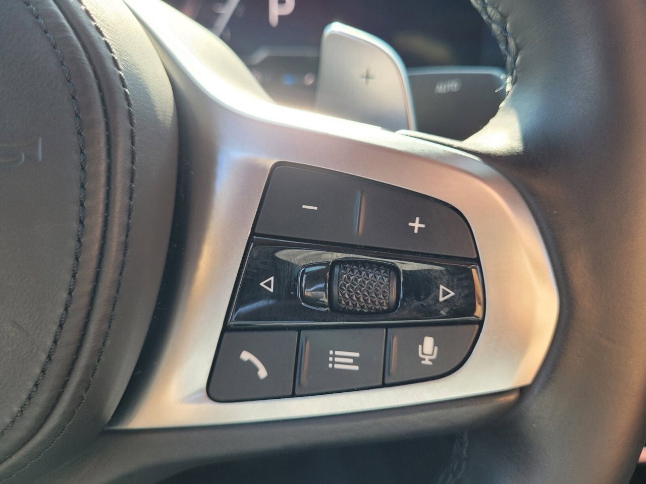 2023 BMW 3 Series 330i xDrive