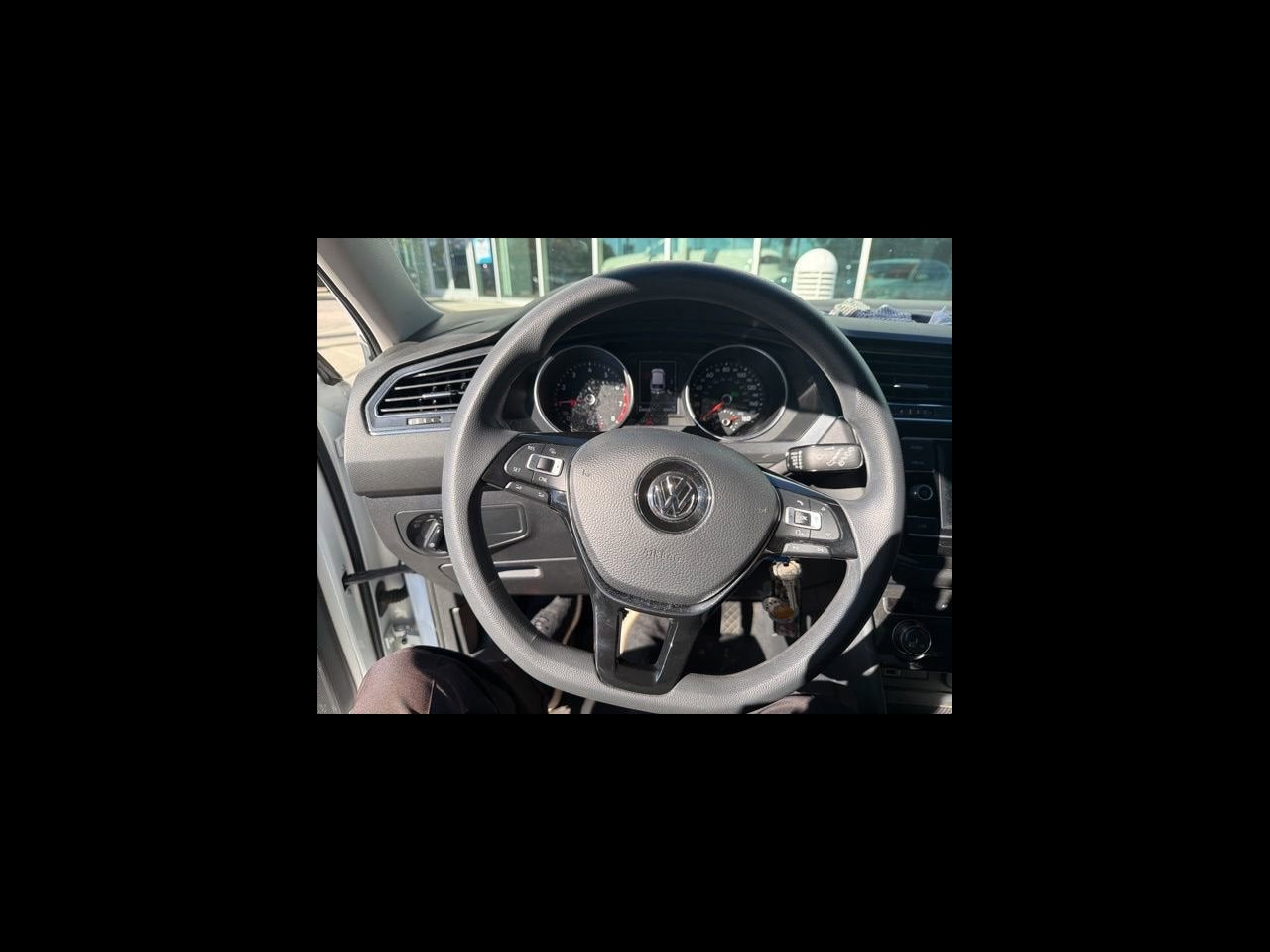 2018 Volkswagen Tiguan S