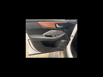 2022 Acura MDX w/Technology Package