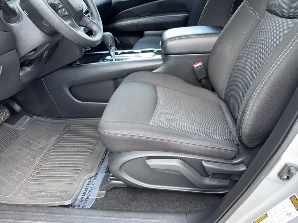 2020 Nissan Pathfinder S