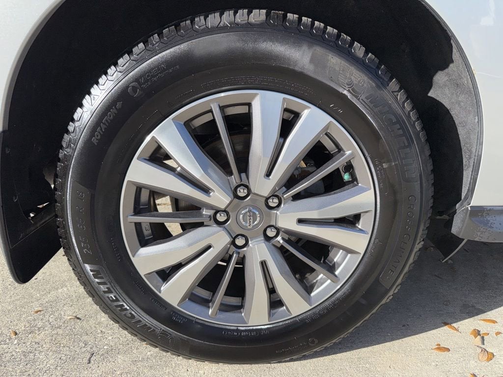 2020 Nissan Pathfinder S