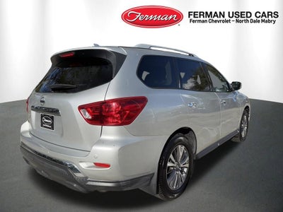 2020 Nissan Pathfinder S