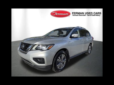 2020 Nissan Pathfinder S