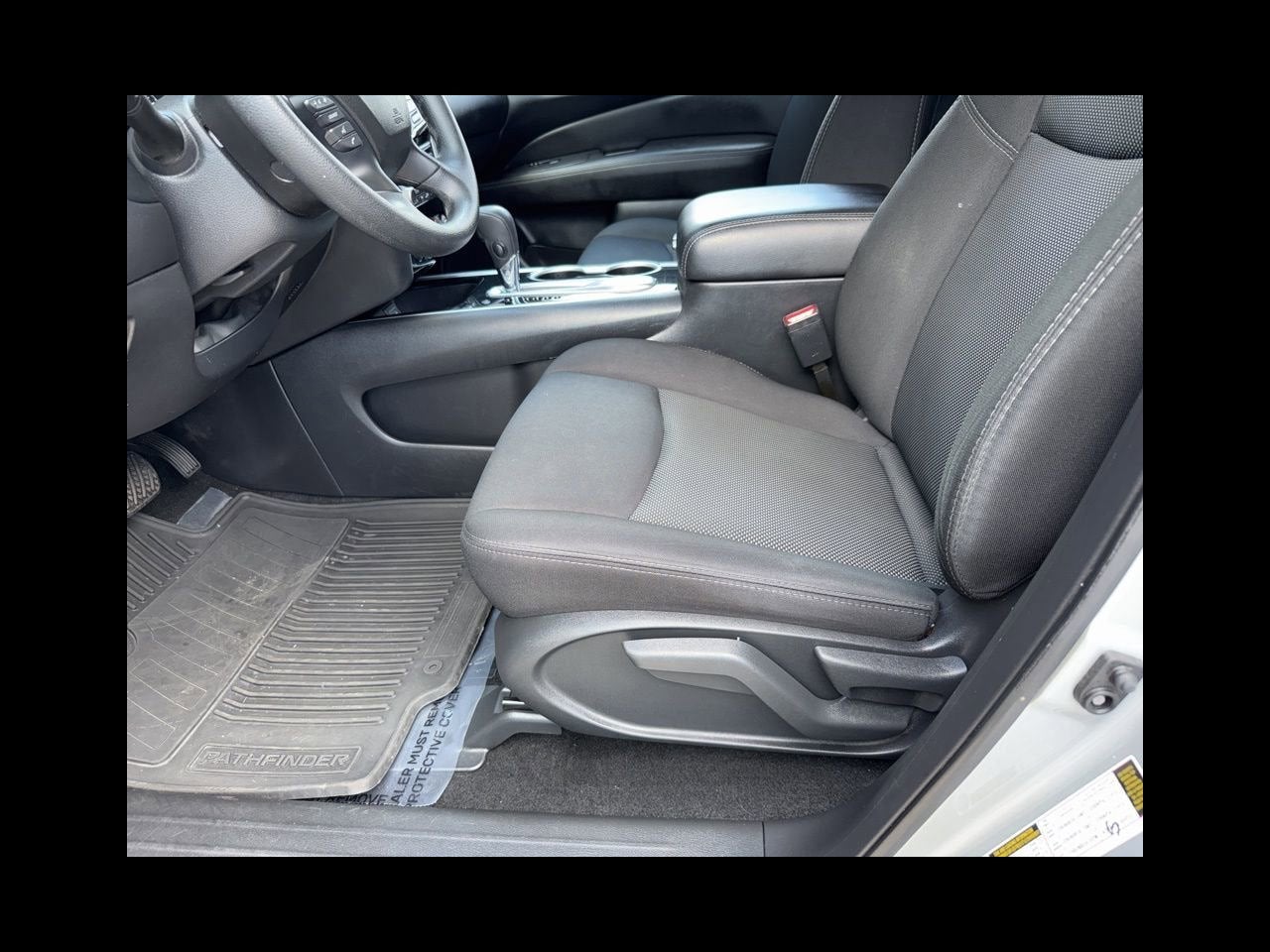 2020 Nissan Pathfinder S