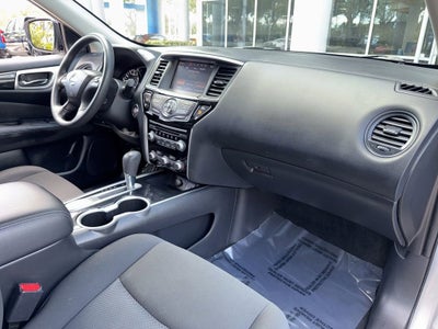 2020 Nissan Pathfinder S