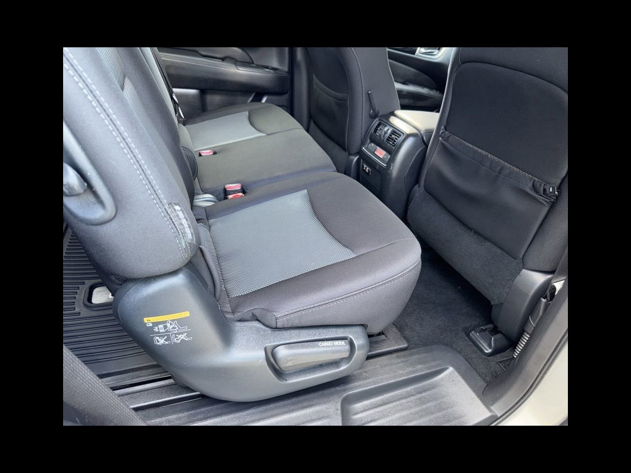 2020 Nissan Pathfinder S