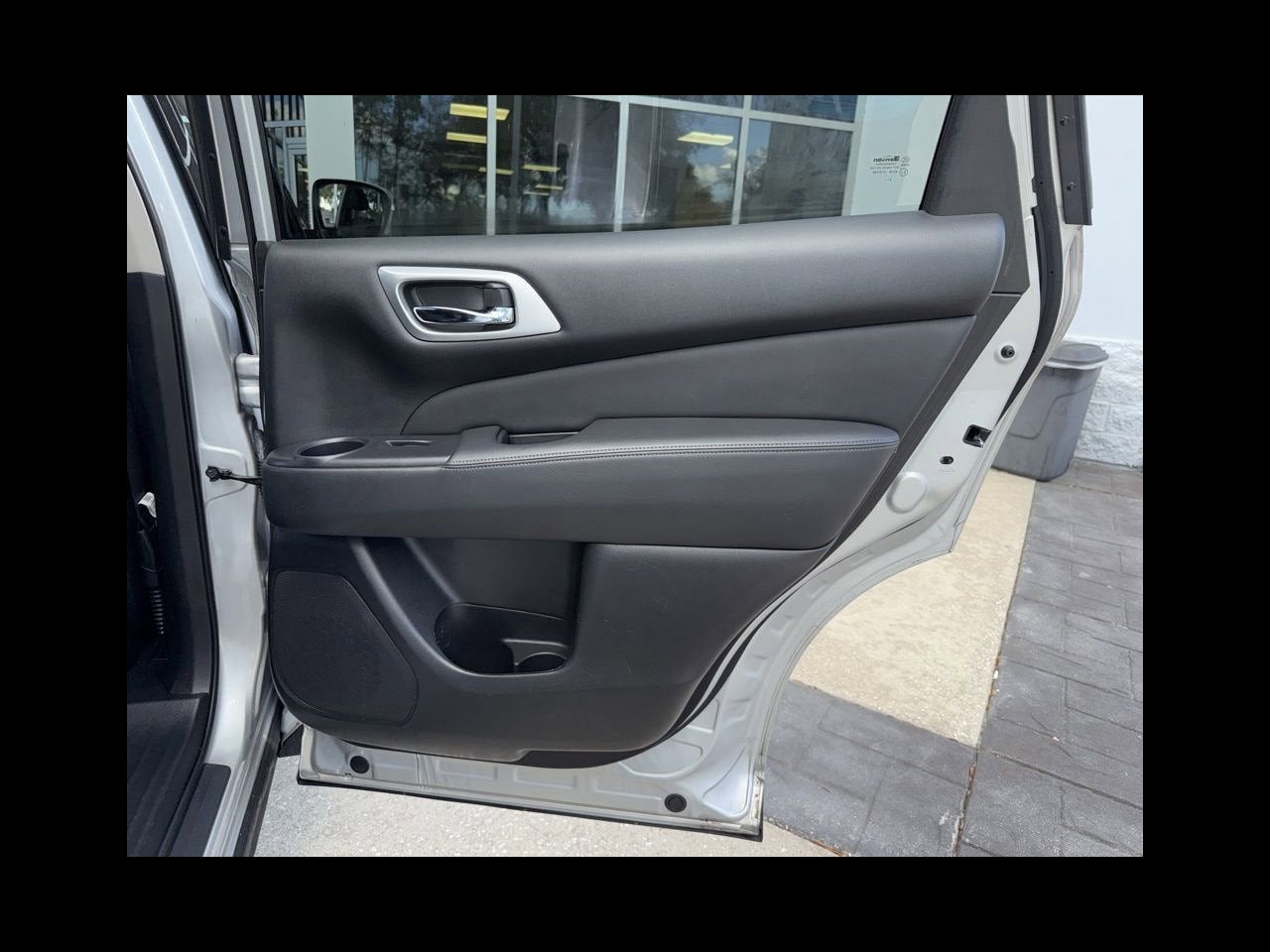 2020 Nissan Pathfinder S