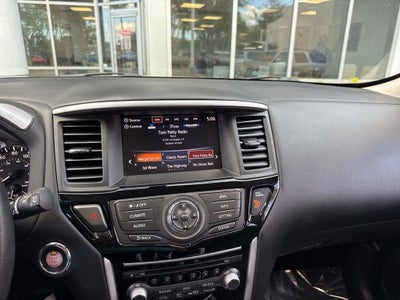 2020 Nissan Pathfinder S