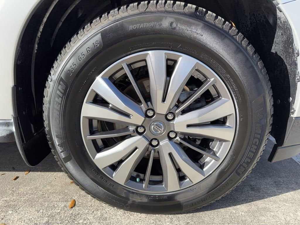 2020 Nissan Pathfinder S