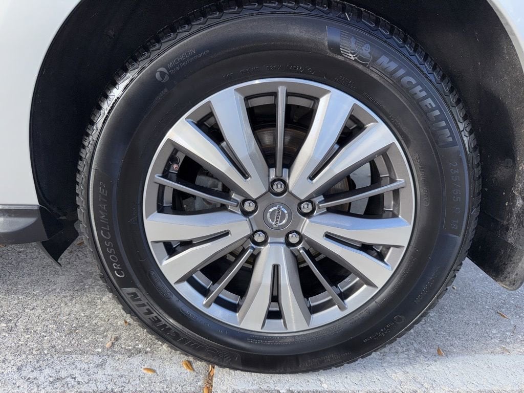 2020 Nissan Pathfinder S