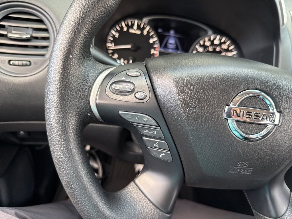 2020 Nissan Pathfinder S