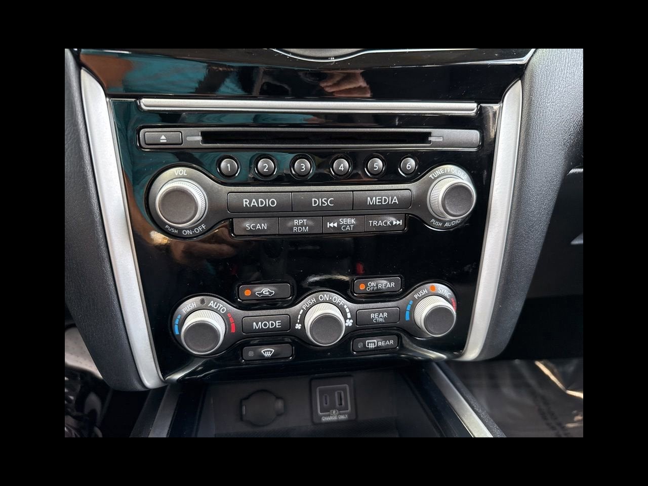 2020 Nissan Pathfinder S
