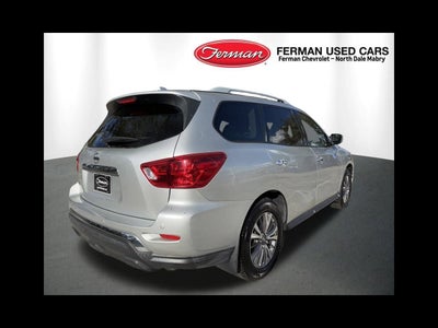 2020 Nissan Pathfinder S
