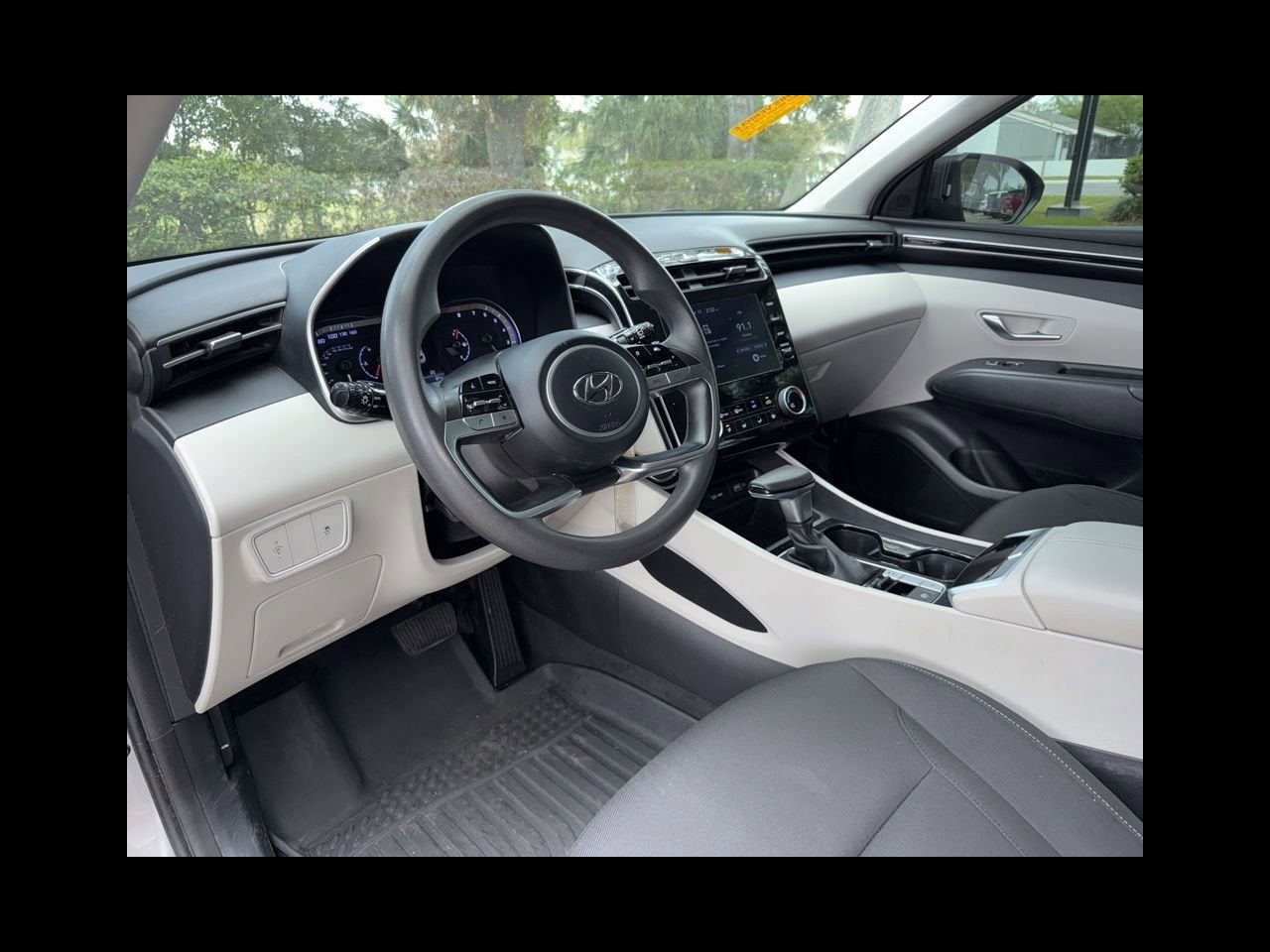 2022 Hyundai Tucson SE