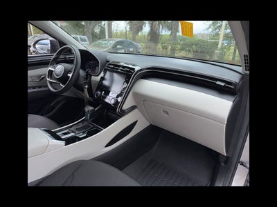 2022 Hyundai Tucson SE