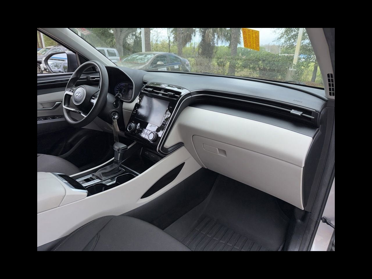 2022 Hyundai Tucson SE