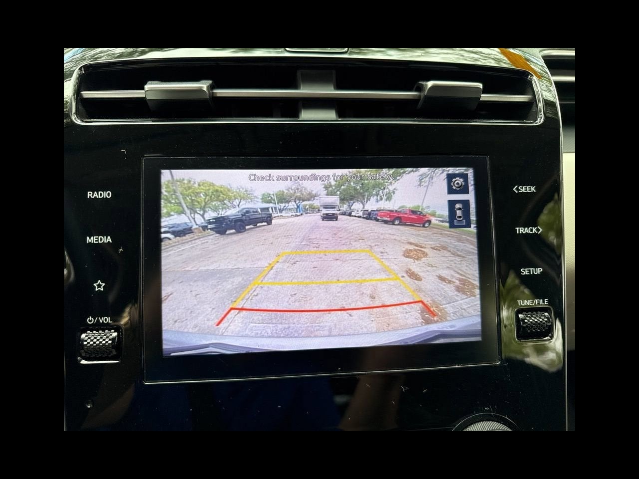 2022 Hyundai Tucson SE