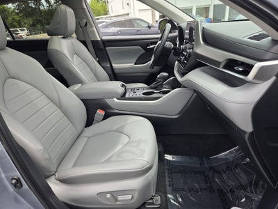 2024 Toyota Highlander XLE