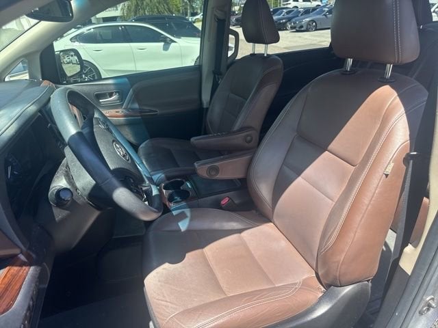 2017 Toyota Sienna L